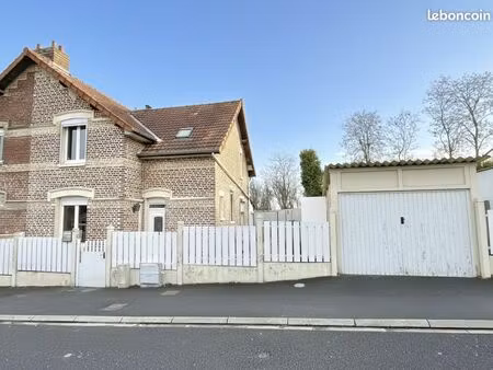 maison 5 pièces 82 m²
