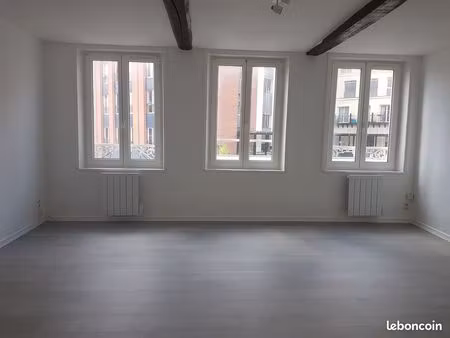 arras centre  loue f2 de 45m2 au prix de 520+20 de charges