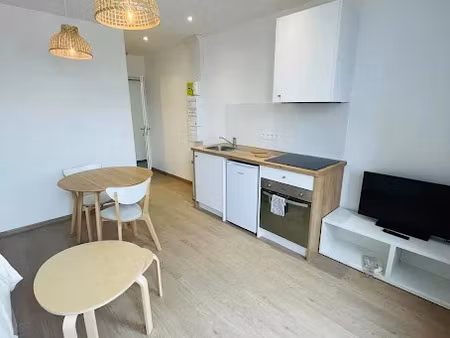 location meublée appartement 1 pièce 21.19 m² à saint-quentin (02100)  450 €
