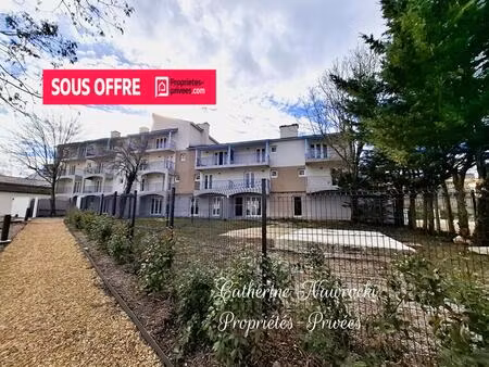 saint-christol (84)  appartement 104 m² avec toit terrasse de 30 m²  balcon 7 m² fort pote