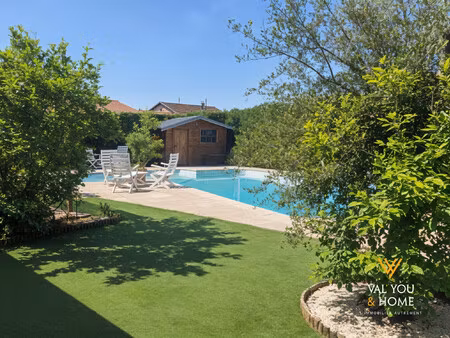 maison familiale de 160 m² avec piscine et sans vis à vis