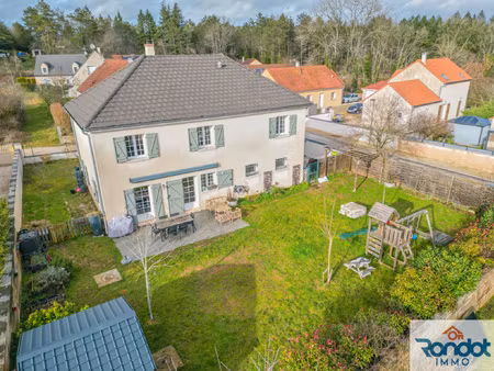 maison 5 pièces/4 chambres 139 m2 terrain 633 m2