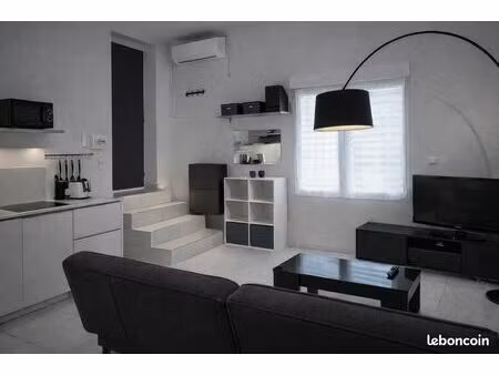 loue studio meublé entièrement rénové - aix en provence