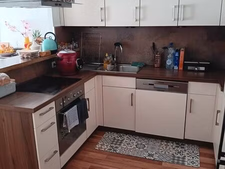 loue duplex avec garage 101 m²