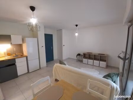 résidence neuve - centre voiron - t2 neuf meublé avec charme - 46m² + terrasse