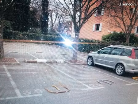 place de parking quartier torse