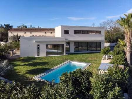 vente maison à grimaud (83310) : à vendre / 215m² grimaud