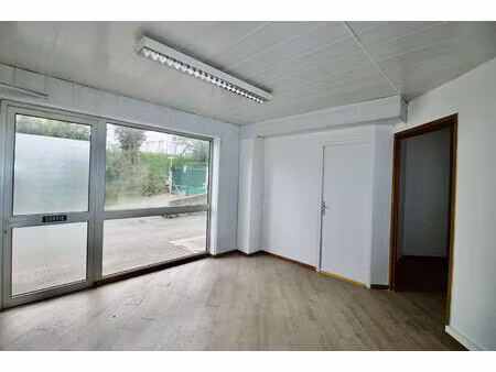local professionnel de 36 m2 a louer