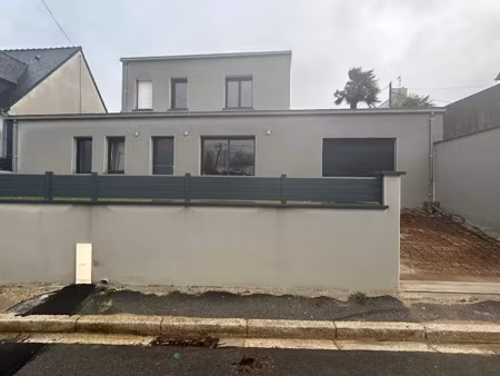 location maison 4 pièces 144.03 m² à quimper (29000)  1 450 €