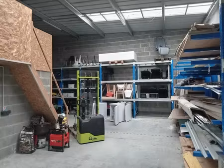location locaux professionnels 142 m² à cholet (49300)  1 235 €
