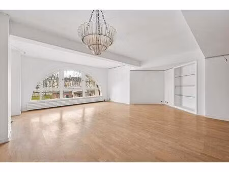 location appartement 4 pièces 149m² paris 4ème