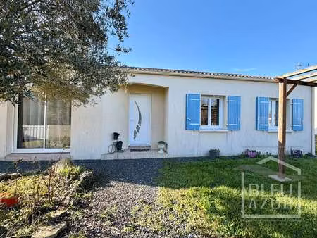 vente maison à grues (85580) : à vendre / 93m² grues