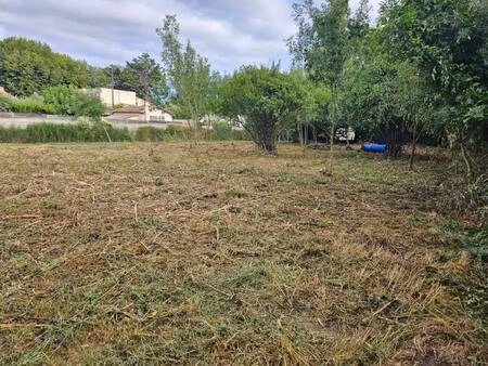 terrain constructible viabilisé à vendre