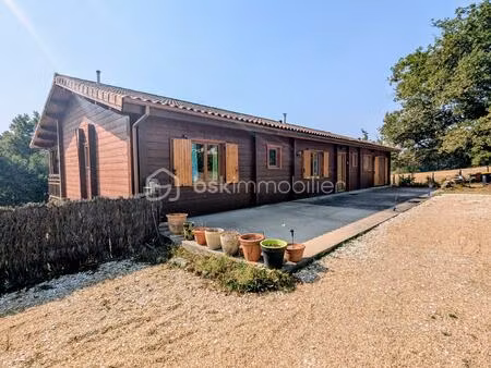 maison de 132 m² à chamadelle