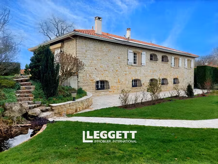 maison 12 pièce(s)  puymoyen