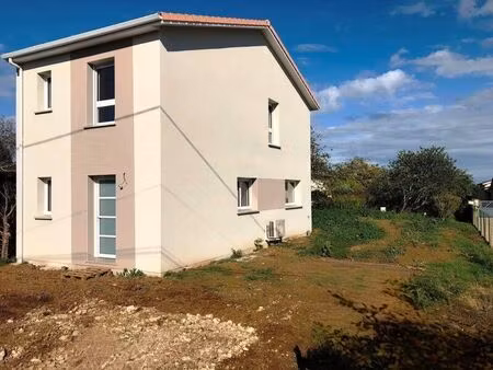 location maison 4 pièces 85 m² à vayres (33870)