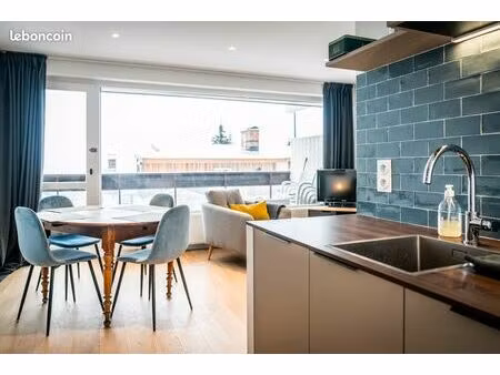 appartement rénové 4–6 pers  plein sud avec terrasse  recoin