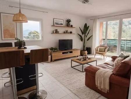 bel appartement de 80m2 avec terrasse au pied des calanques