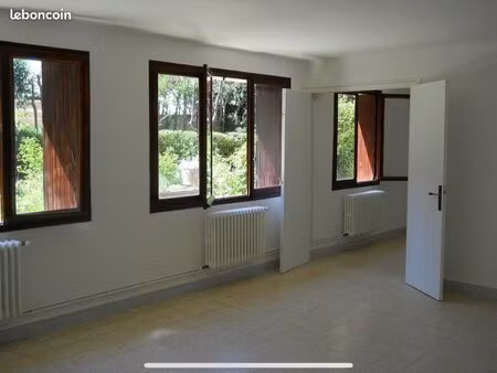 location t2 aix nord