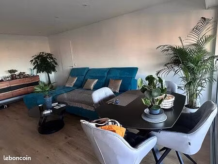 antibes - quartier badine – magnifique appartement 2 pièces de 48 m² rénové  vue mer  plei