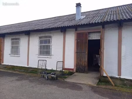 local de 100 m2 - pour entreprise - artisan - industrie - stockage