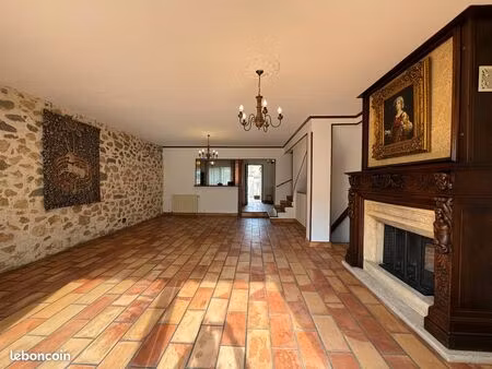 maison p4 - 165 m² - 2 parkings - terrasse