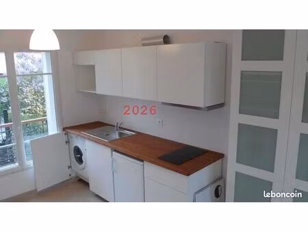 studio meublé récent 20 m2 viroflay idéalement situé  garantie visale exigée