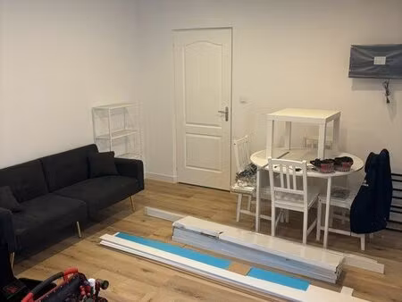 appartement meublé 39m carré + place de parking