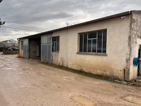 location bâtiment commercial