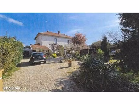 st priest centre maison 3 pièces