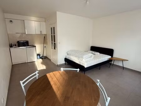 studio meublé 27 42 m² – centre-ville herblay-sur-seine – 2 min gare – parking privé - dis
