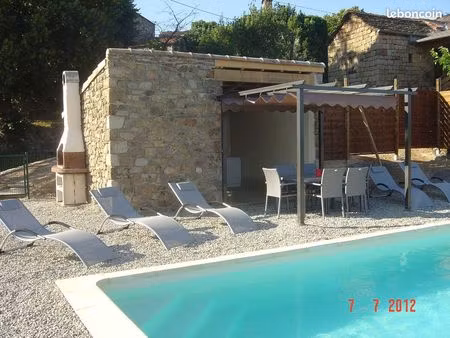 location annuelle maison avec piscine