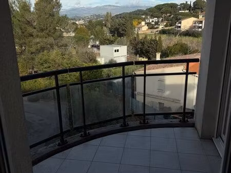 appartement 2 pièces 37 m2 avec terrasse  parking box sous sol et