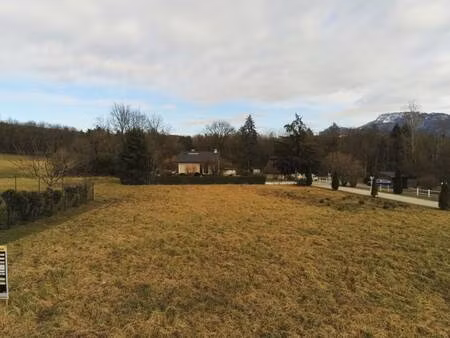 terrain constructible viabilisé à vendre