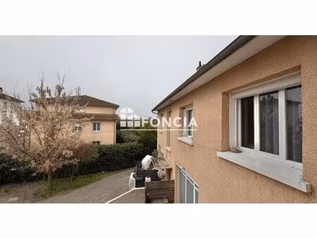 à vendre – appartement 73 m² – 2 places de parking - cave - centre bourg