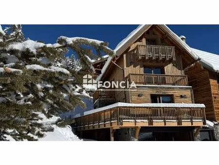 chalet de prestige à auron – luxe  authenticité et vue montagne exceptionnelle