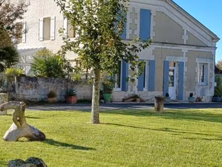 maison charentaise - 153.84m ²