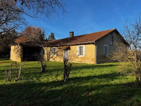 ancienne ferme sur 45 hectares