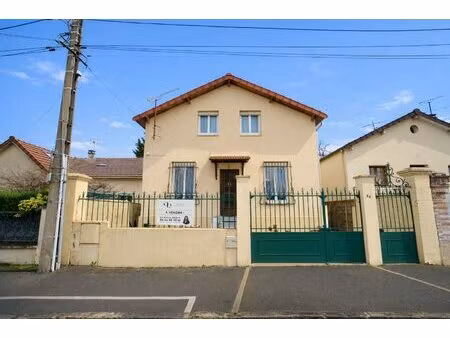 charmante maison individuelle avec dépendance