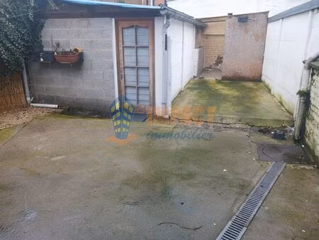 vente immeuble 86 m² templemars (59175)