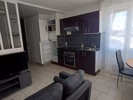 delle - centre ville studio meublé