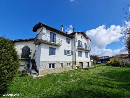 appartement t5 – 127m2 + terrasse + jardin