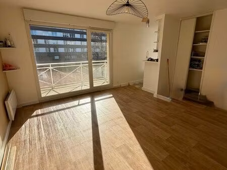 ◊ appartement t2 meublé entièrement rénové – 1er étage