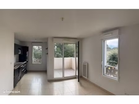 t2 standing montpellier ovalie