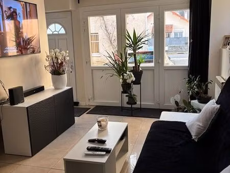 charmante maison de ville à louer