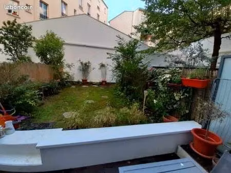 studio avec terrasse et jardin à louer aux lilas