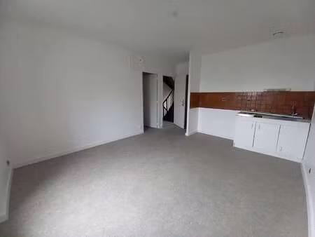 location appartement 2 pièces à bégard (22140) : à louer 2 pièces / 29m² bégard