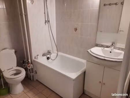 appartement f1 bis à louer evreux 38m2 balcon  cave et parking