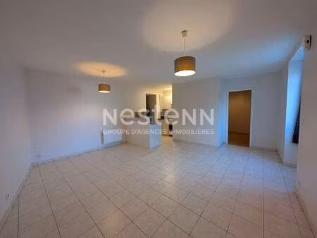 location appartement 2 pièces à elven (56250) : à louer 2 pièces / 52m² elven