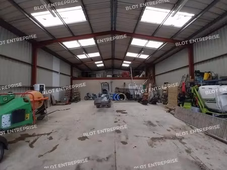 à louer - local d'activités - plougoumelen - 285 m²